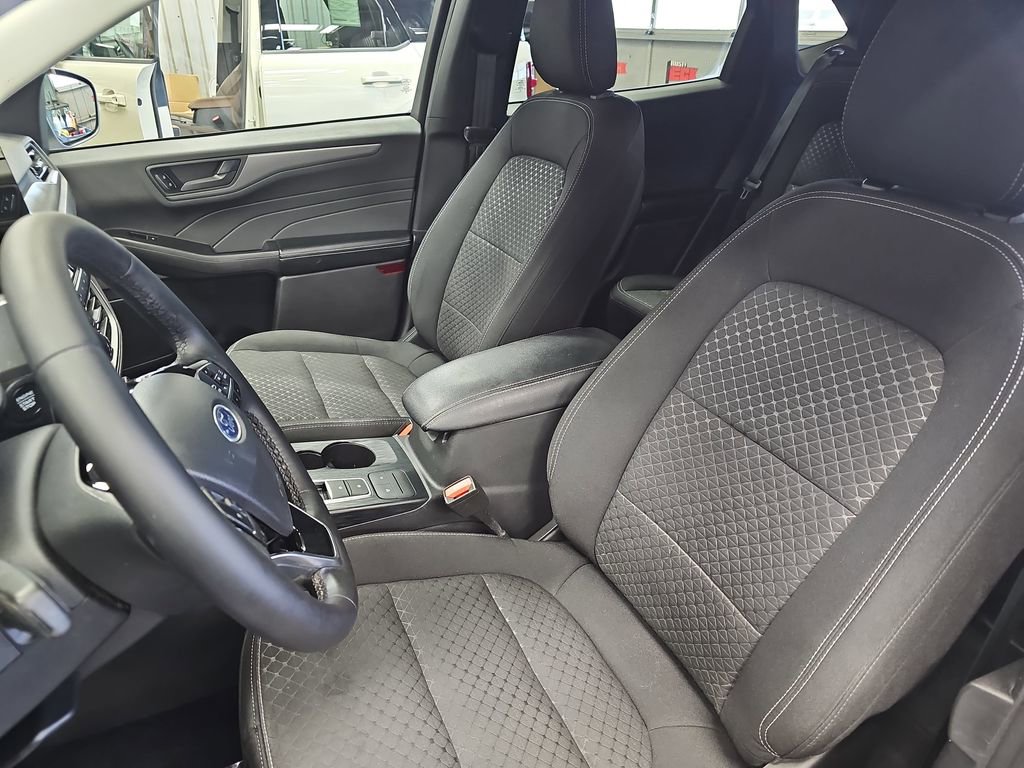 Used 2023 Ford Escape Active w/ Cold Weather Package image 15