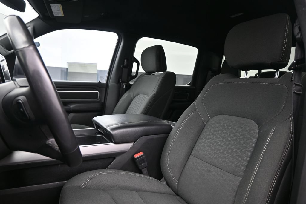 Used 2025 RAM 1500 Big Horn AWD/4WD image 12
