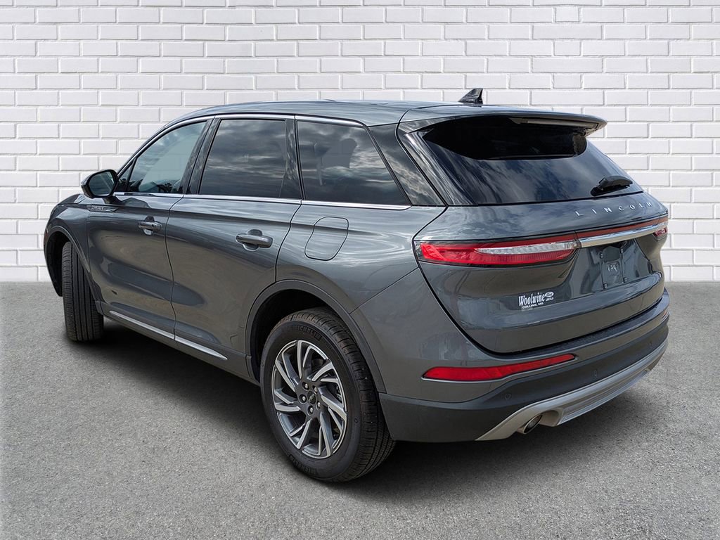 Used 2025 Lincoln Corsair FWD w/ Equipment Group 101A image 3