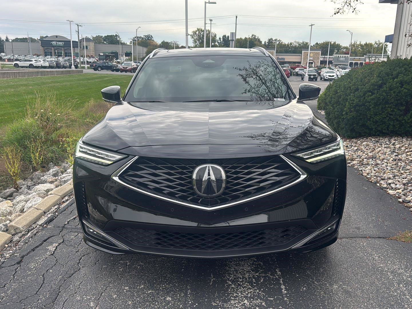 Used 2025 Acura MDX w/ Advance Package AWD/4WD image 2