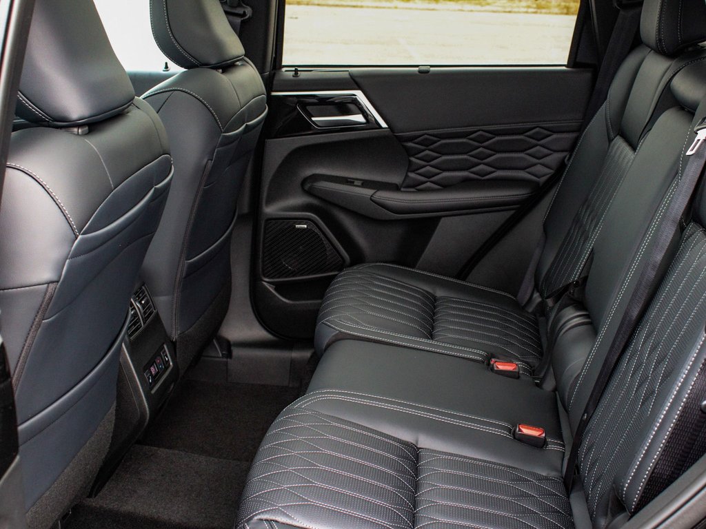 New 2026 Mitsubishi Outlander SEL AWD/4WD image 35