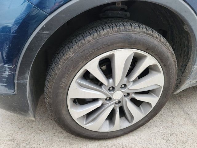 Used 2020 Buick Encore Preferred image 9