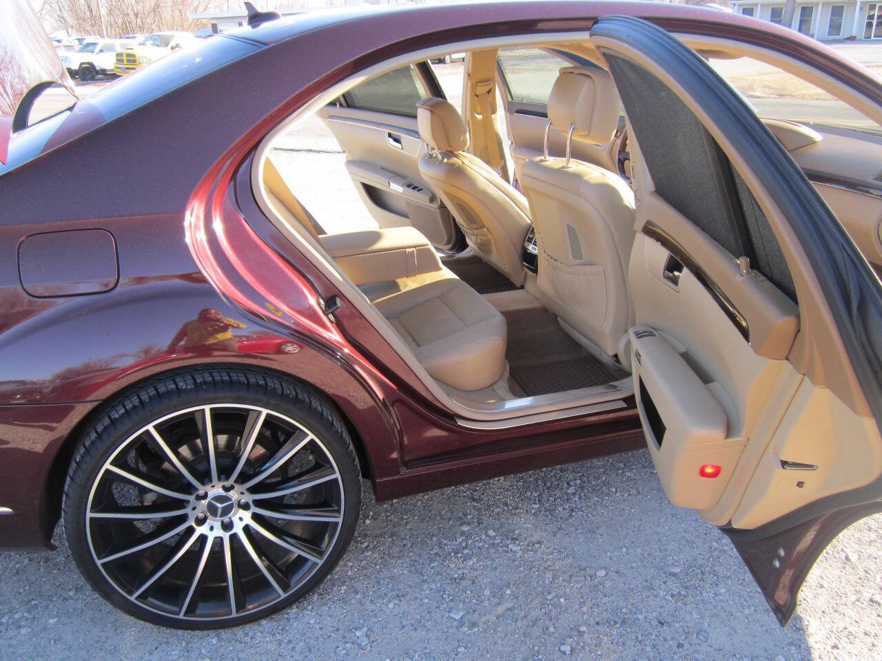 Used 2012 Mercedes-Benz S 550 4MATIC image 15