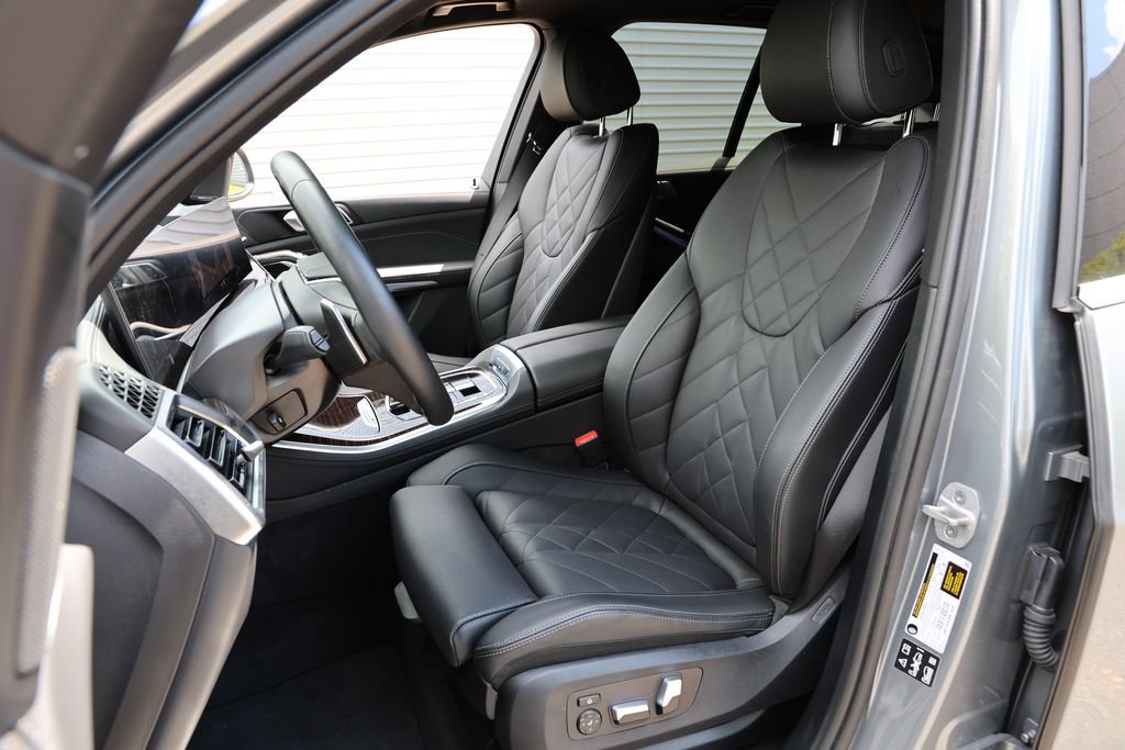 Used 2026 BMW X5 xDrive40i AWD/4WD image 35