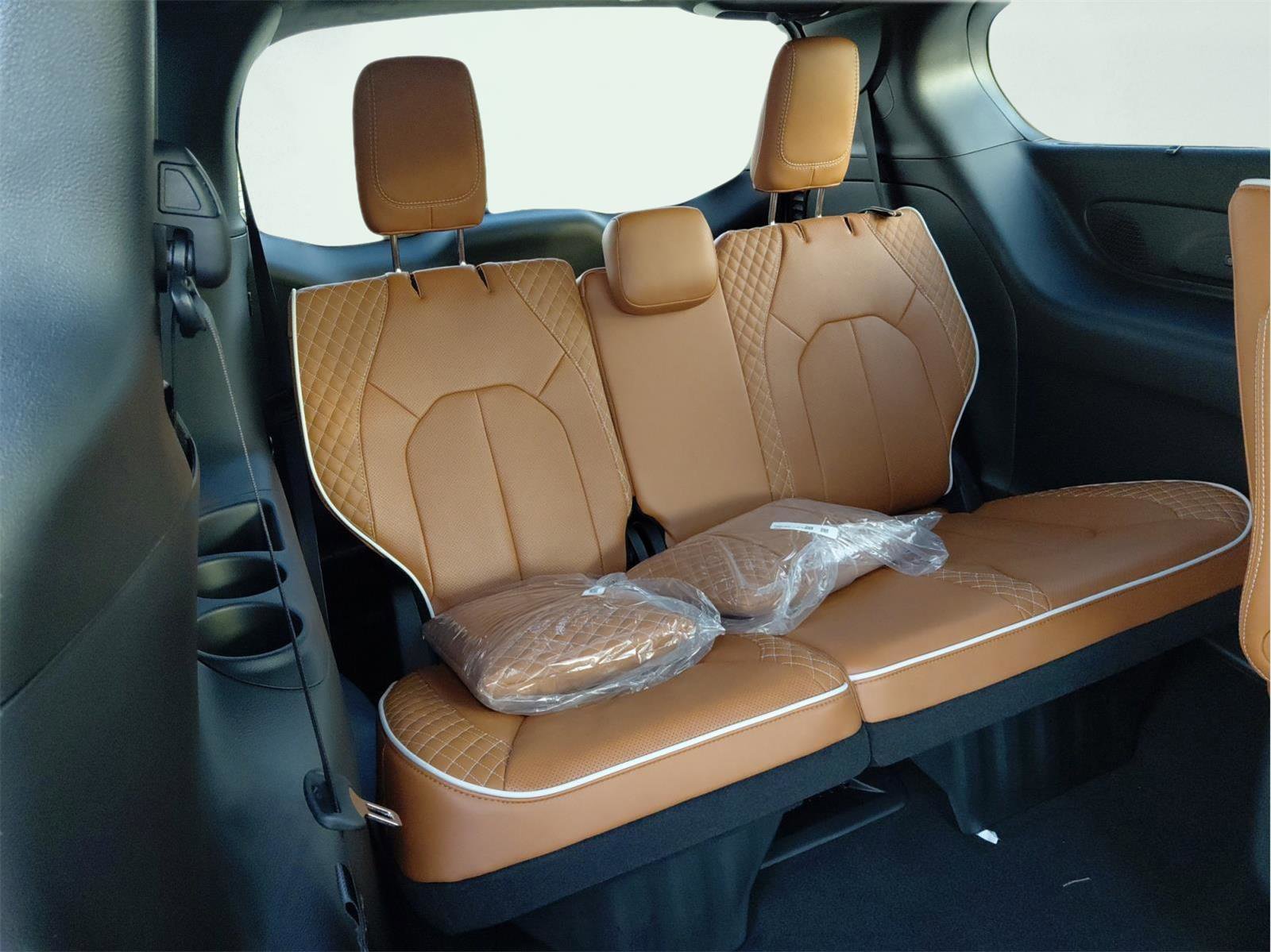 New 2026 Chrysler Pacifica Pinnacle image 21