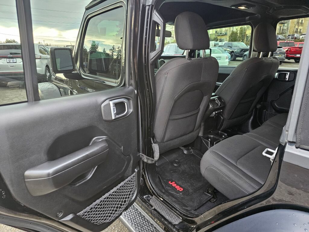 Used 2018 Jeep Wrangler Unlimited Sport S image 14