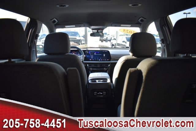 Used 2025 Chevrolet Traverse LT w/ Driver Confidence Package image 11