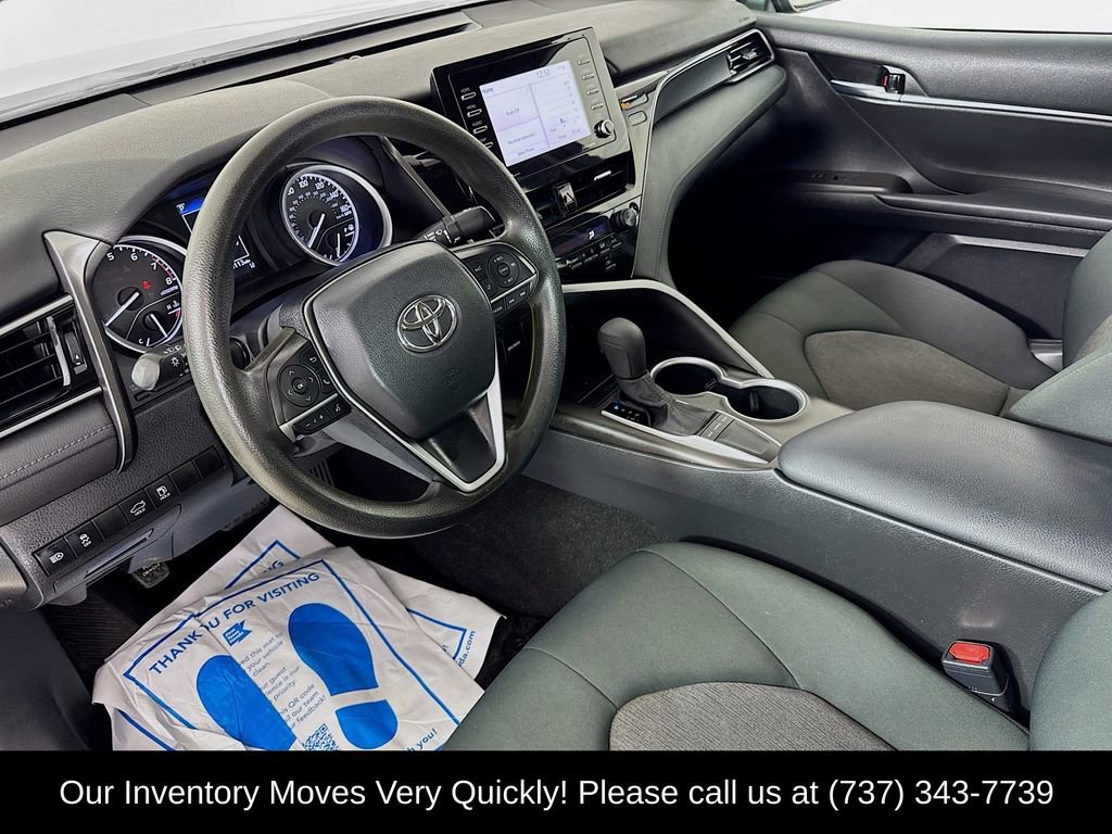 Used 2022 Toyota Camry LE FWD image 4