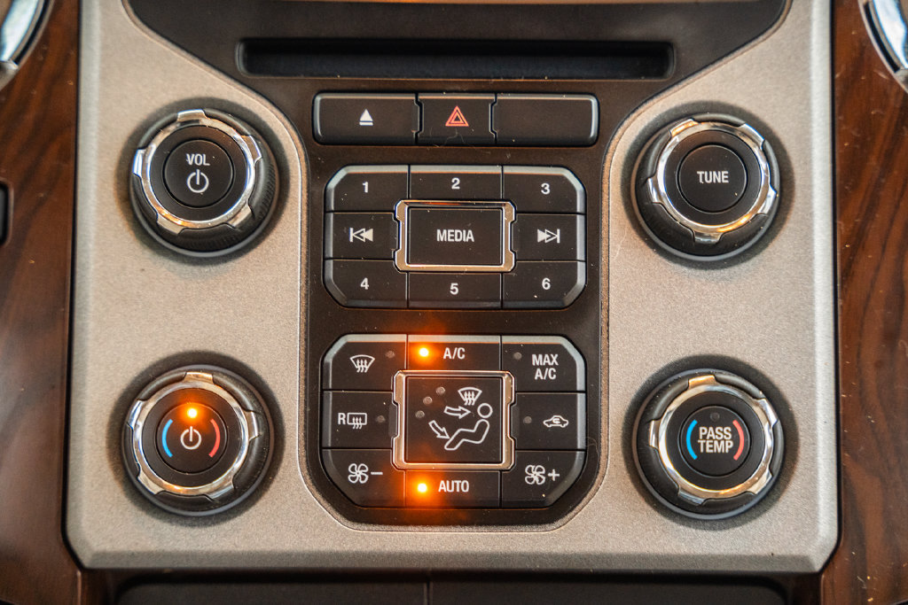 Used 2014 Ford F250 Lariat AWD/4WD image 30