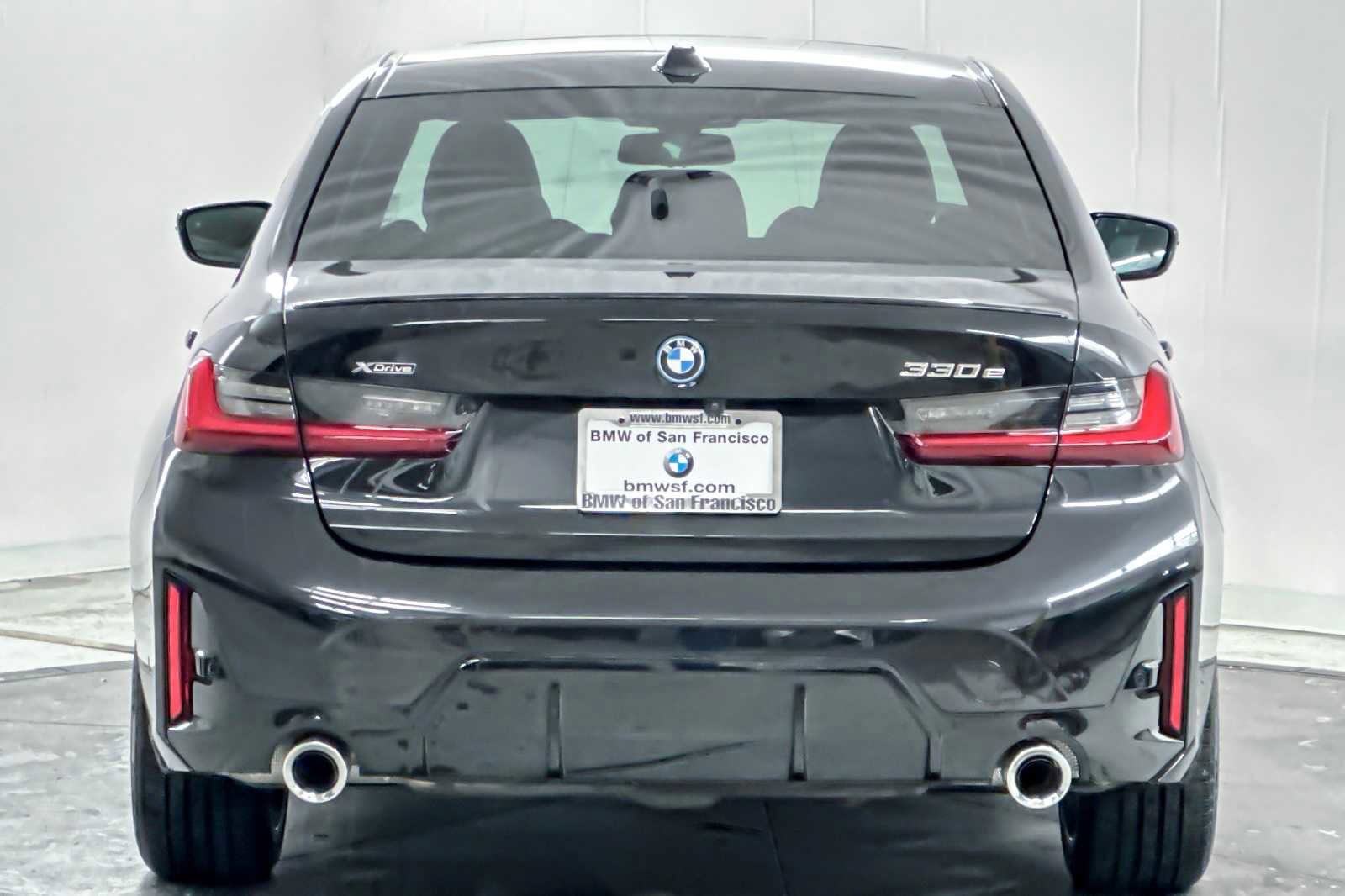 Used 2024 BMW 330e xDrive w/ Premium Package image 7