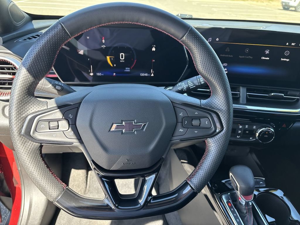 Used 2025 Chevrolet Trax RS w/ Driver Confidence Package FWD image 15