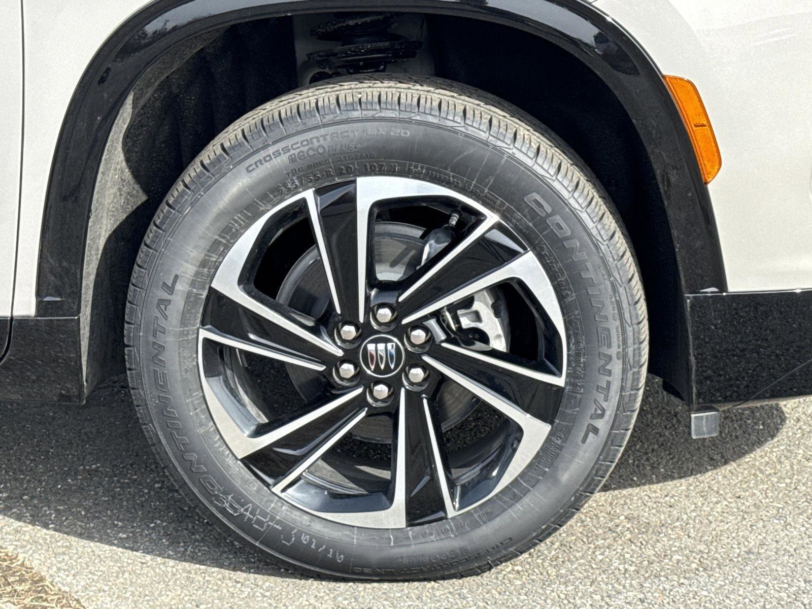 New 2026 Buick Enclave Sport Touring w/ Power Package image 8