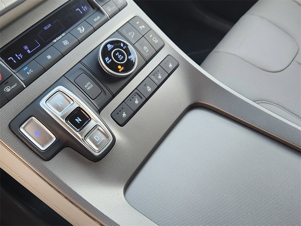 Used 2021 Hyundai Palisade Limited image 17