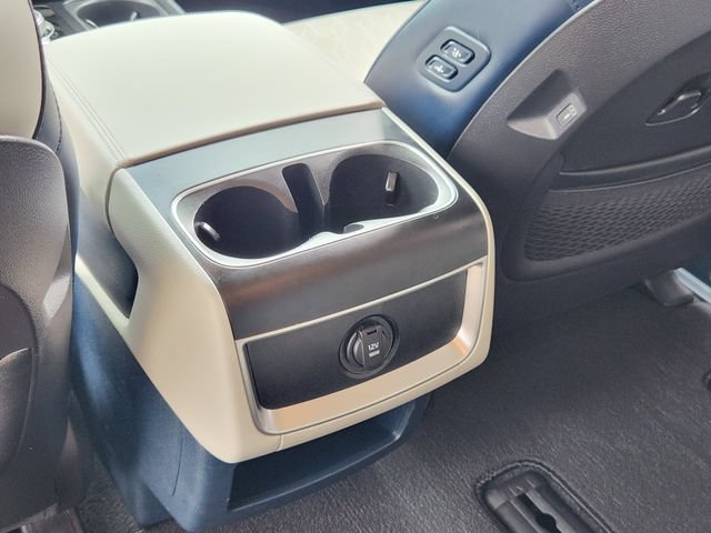 Used 2026 Kia Carnival EX FWD image 31