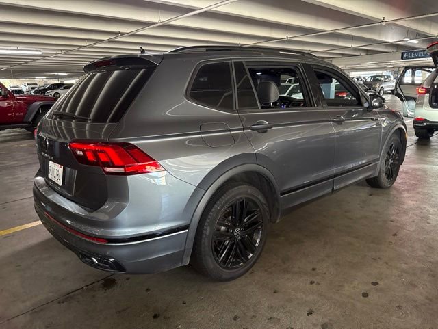 Used 2022 Volkswagen Tiguan SE R-Line FWD image 3