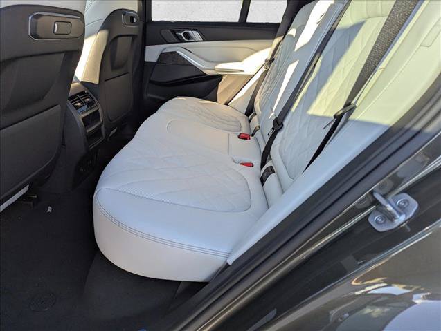 New 2026 BMW X5 xDrive50e w/ M Sport Package AWD/4WD image 13