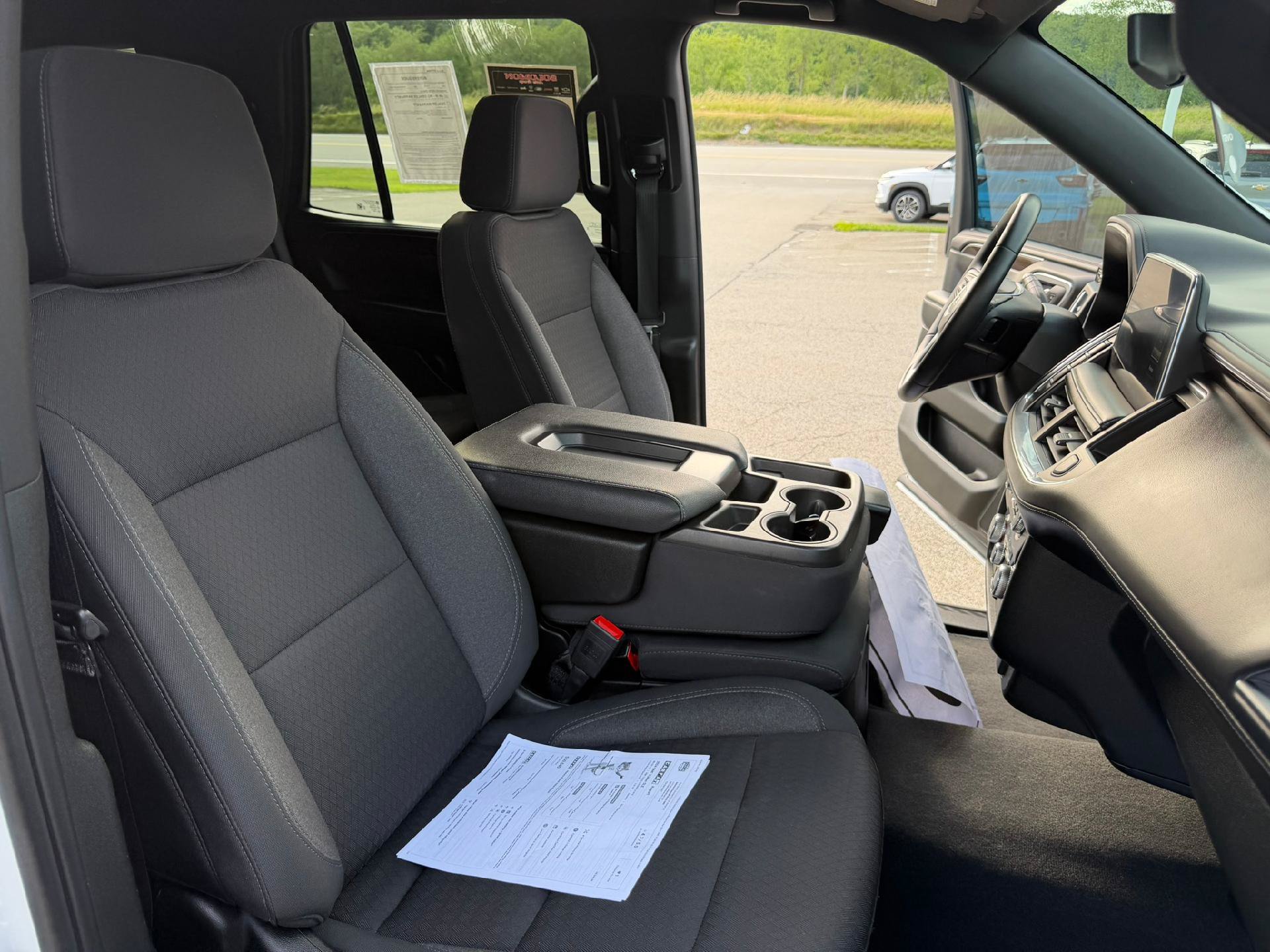 Certified 2024 GMC Yukon SLE w/ Max Trailering Package AWD/4WD image 35