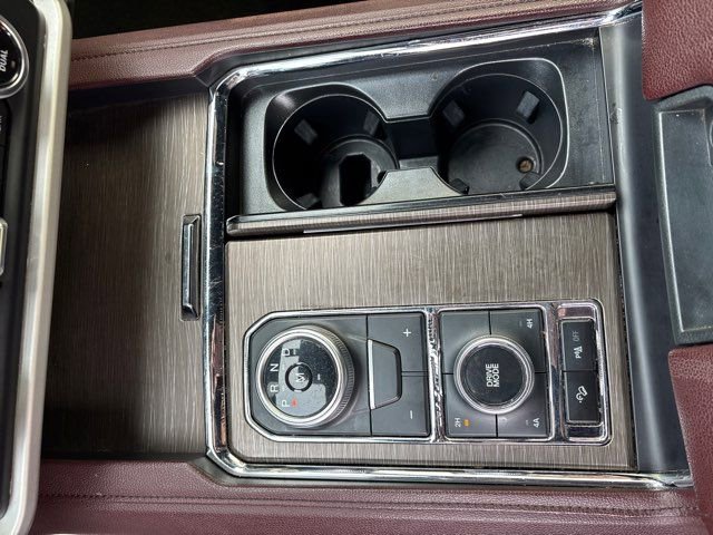 Used 2023 Ford Expedition Limited image 44