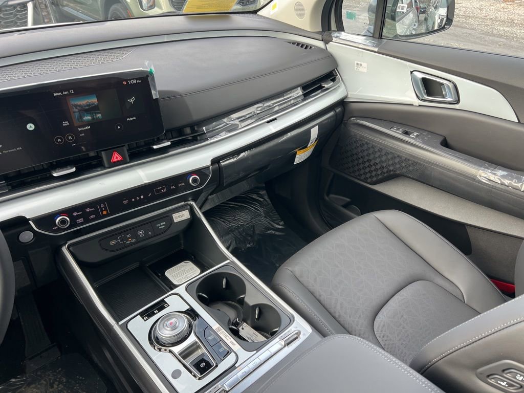 New 2026 Kia Carnival SX w/ SX Dark Edition Package image 13