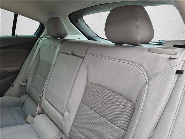 Used 2018 Chevrolet Cruze LT FWD image 14