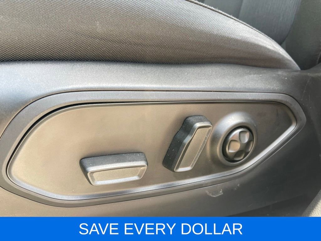 Used 2025 Jeep Grand Cherokee Laredo AWD/4WD image 20
