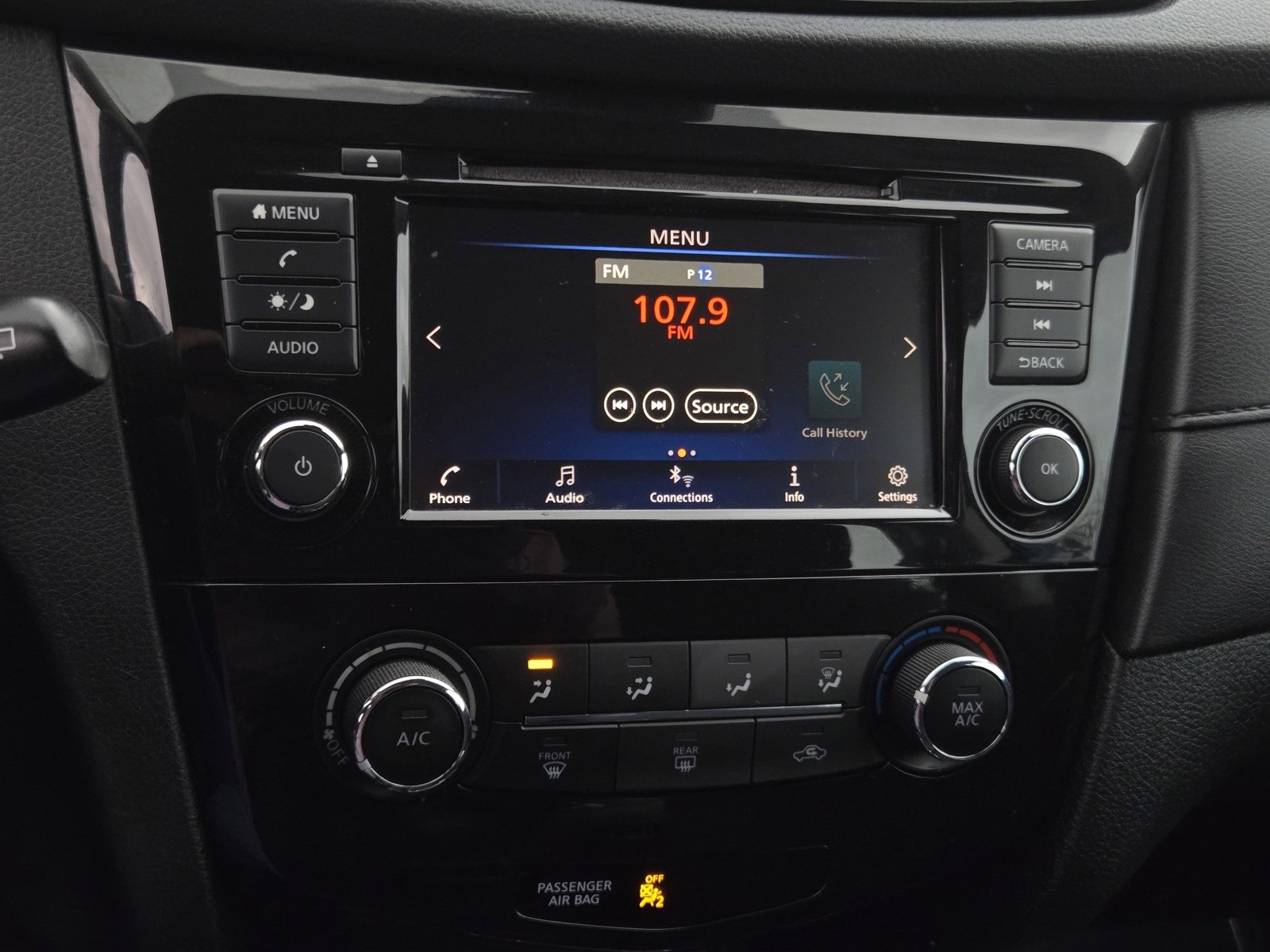 Used 2020 Nissan Rogue S image 14