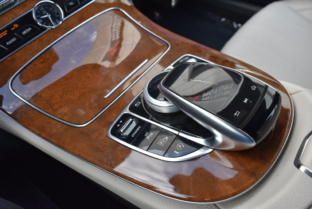Used 2019 Mercedes-Benz E 300 4MATIC w/ Driver Assistance Package image 19