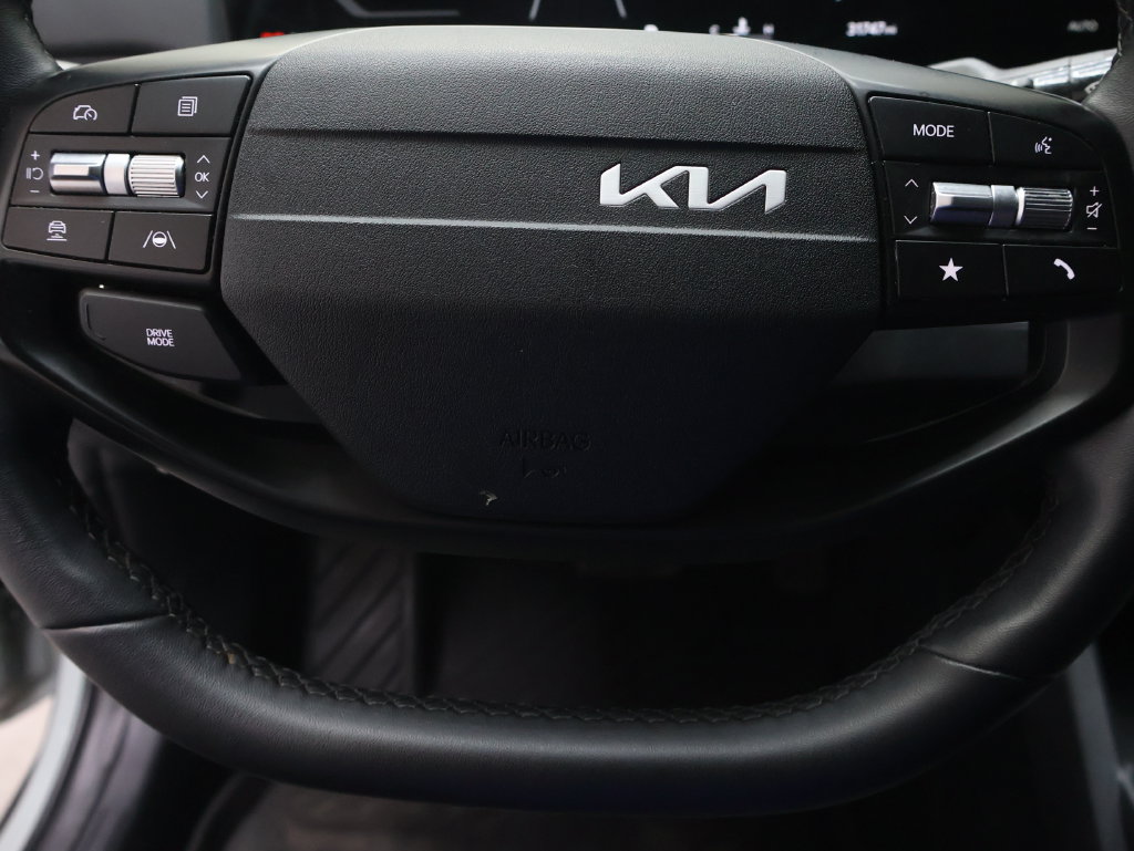 Used 2025 Kia K4 EX FWD image 18