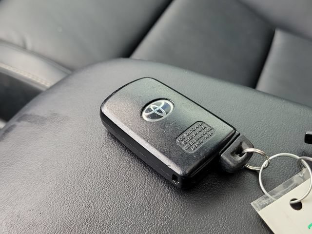 Used 2017 Toyota RAV4 Limited w/ Advanced Technology Package AWD/4WD image 36