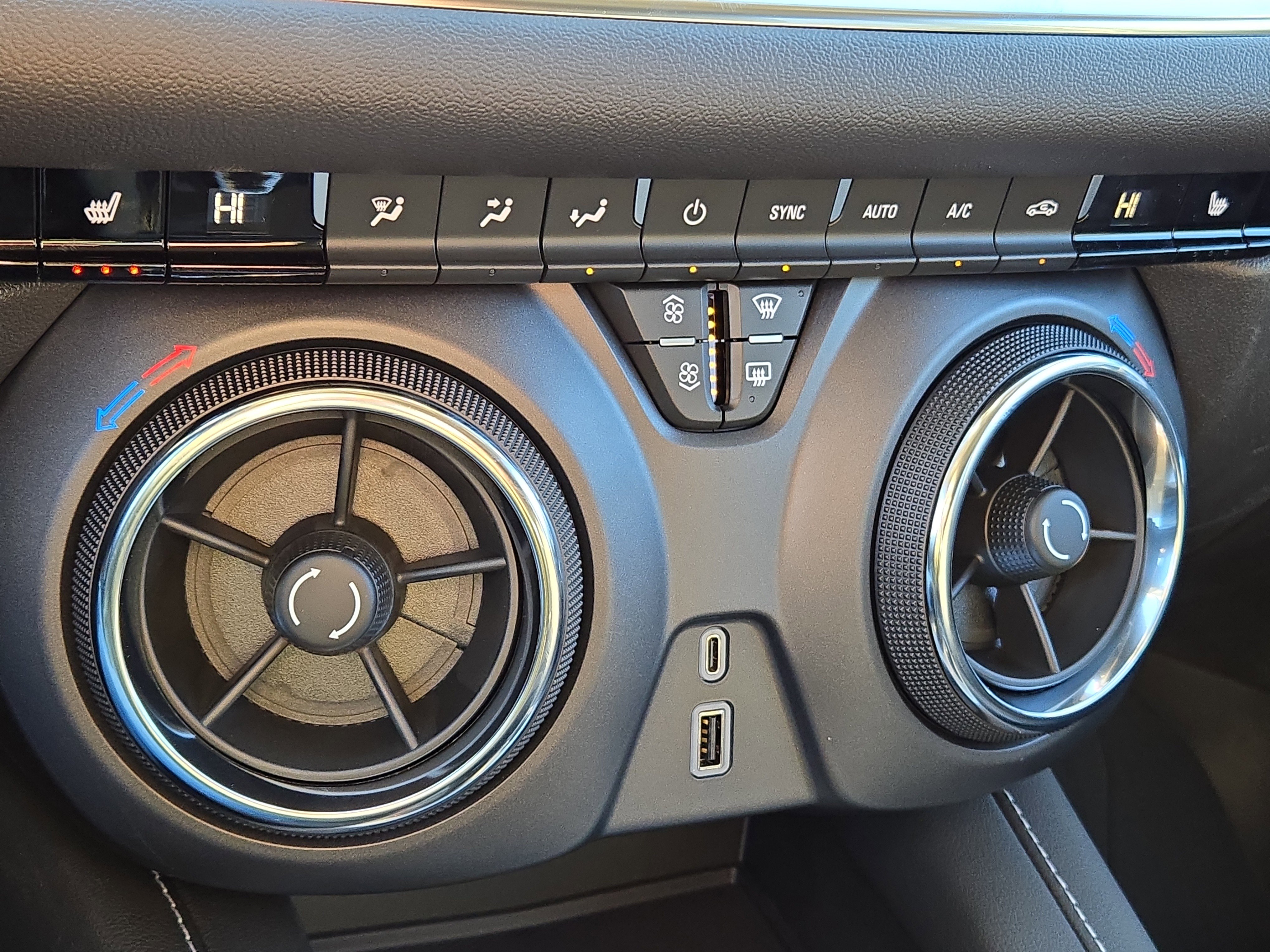 New 2026 Chevrolet Blazer LT w/ Midnight/Sport Edition image 25