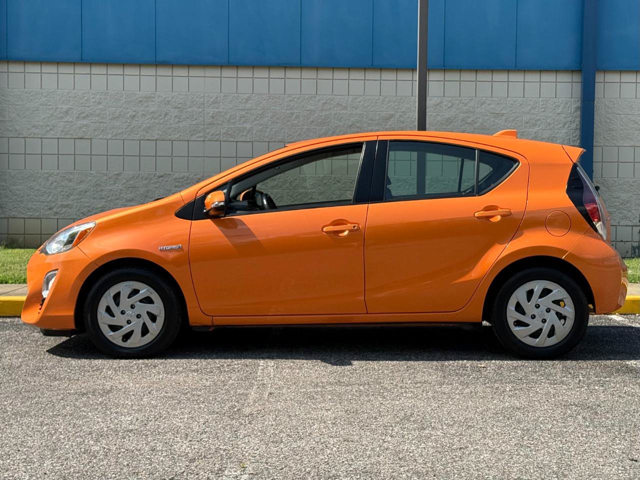 Used 2016 Toyota Prius C Two FWD image 8