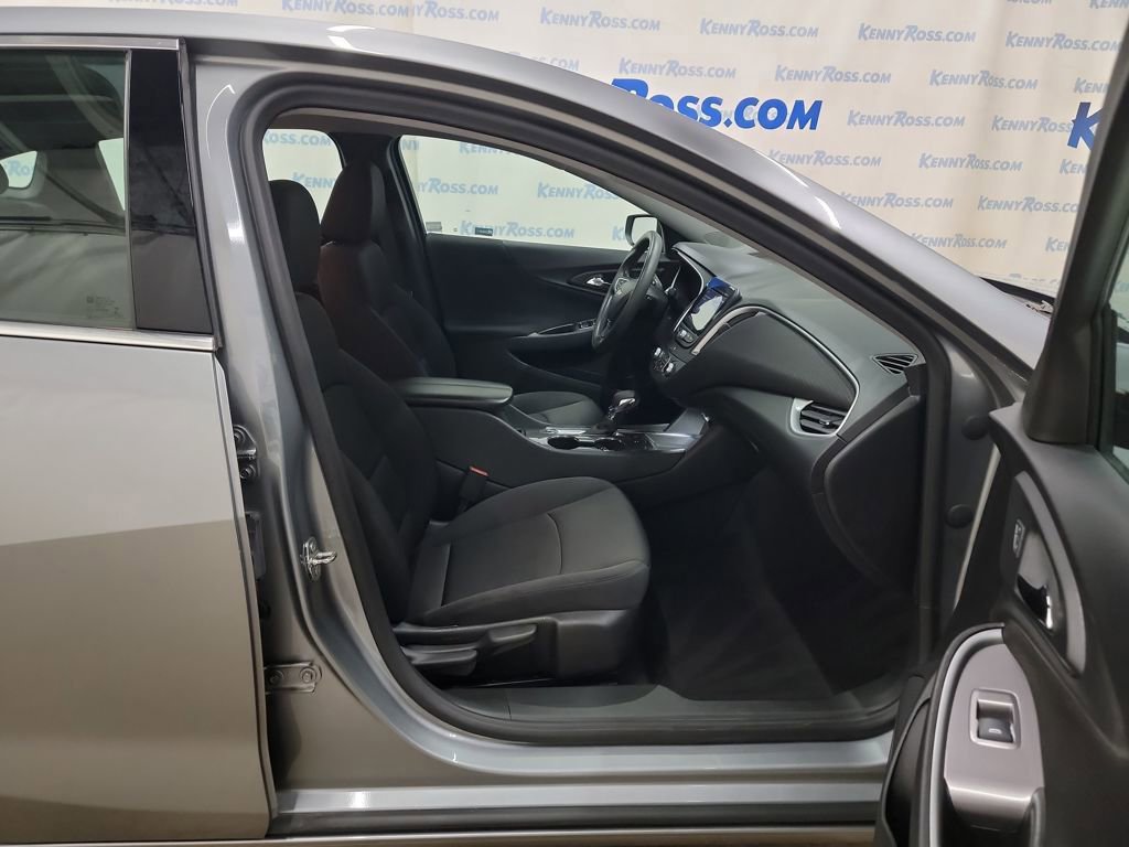 Used 2024 Chevrolet Malibu LT image 13