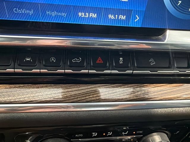Used 2025 Chevrolet Silverado 1500 RST AWD/4WD image 19