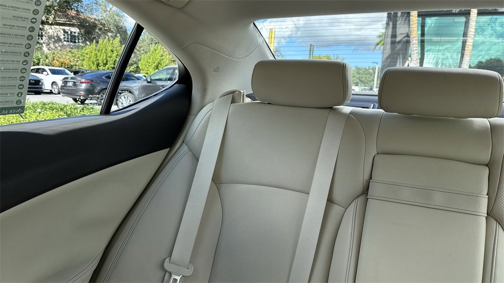 Used 2010 Lexus IS 250 AWD image 18