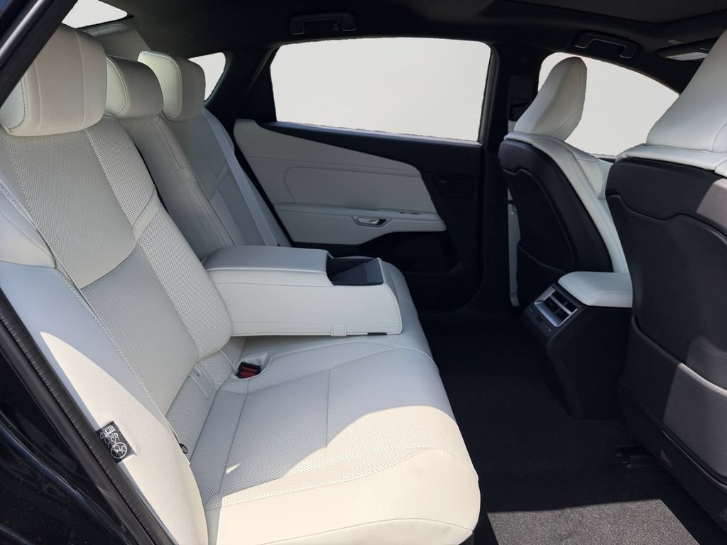 New 2026 Lexus ES 350h AWD w/ Cold Area Package image 6