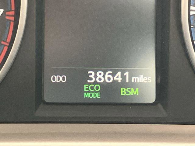 Certified 2018 Toyota RAV4 XLE FWD image 20