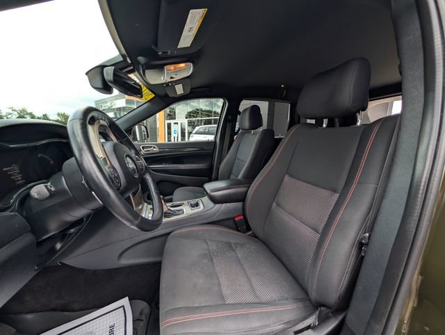 Used 2016 Jeep Grand Cherokee Laredo 75th Anniversary AWD/4WD image 14