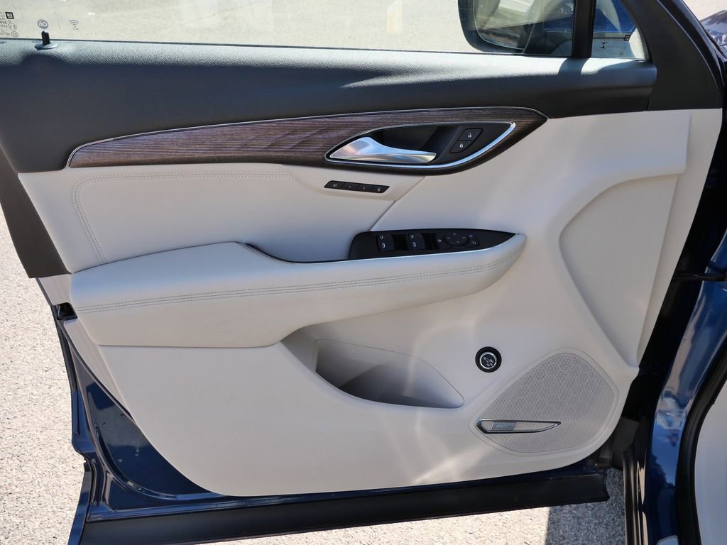 Used 2022 Buick Envision Avenir w/ Technology Package II AWD/4WD image 29