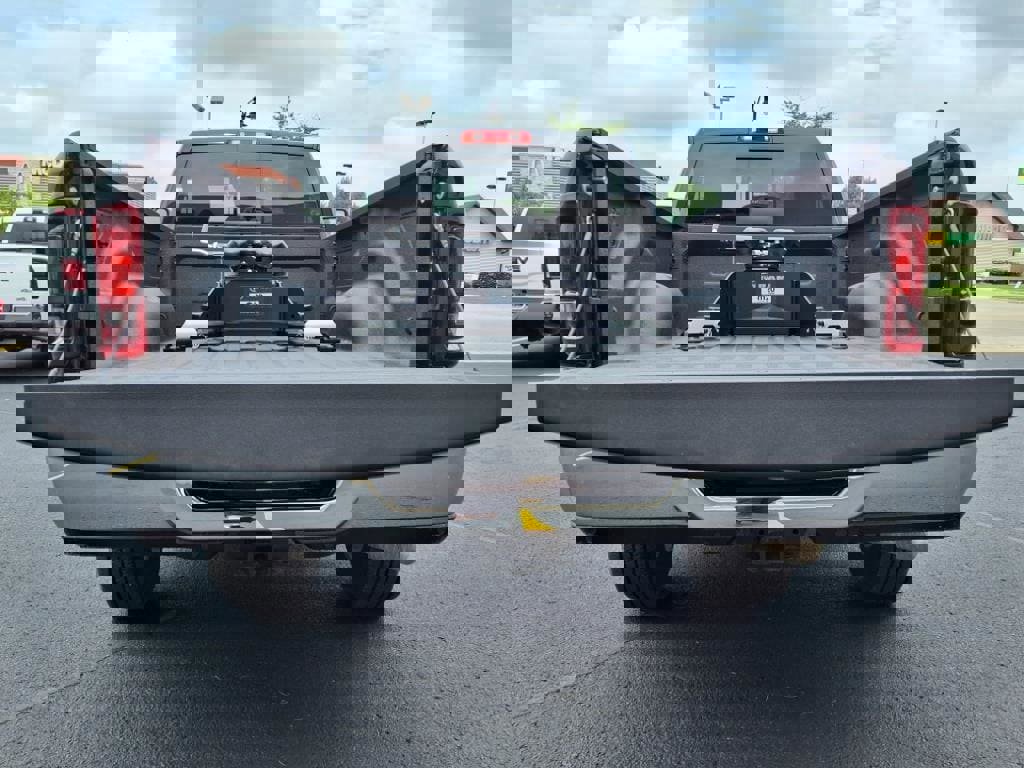 New 2025 RAM 3500 Big Horn image 4