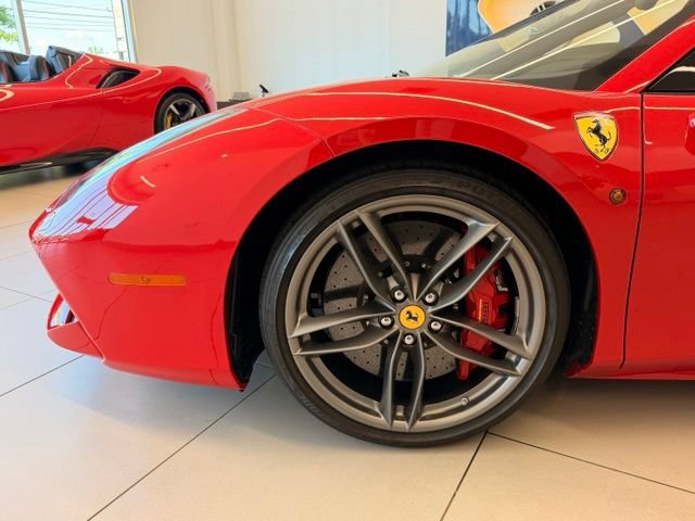 Used 2018 Ferrari 488 Spider RWD image 35