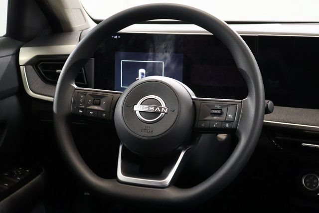 Used 2025 Nissan Kicks SV w/ Illumination Package FWD image 15
