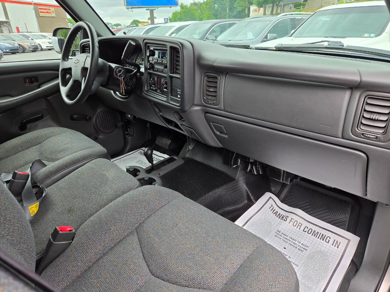 Used 2003 Chevrolet Silverado 1500 4x4 Extended Cab w/ Exterior Appearance Package image 27