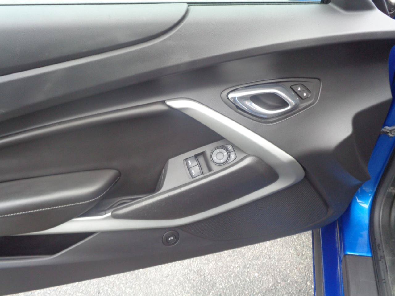 Used 2017 Chevrolet Camaro LT RWD image 25