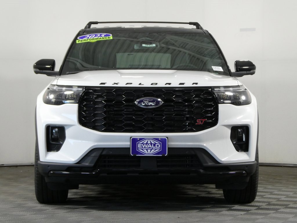 New 2025 Ford Explorer ST image 22