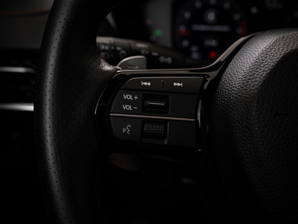 Certified 2025 Acura ADX A-Spec image 30