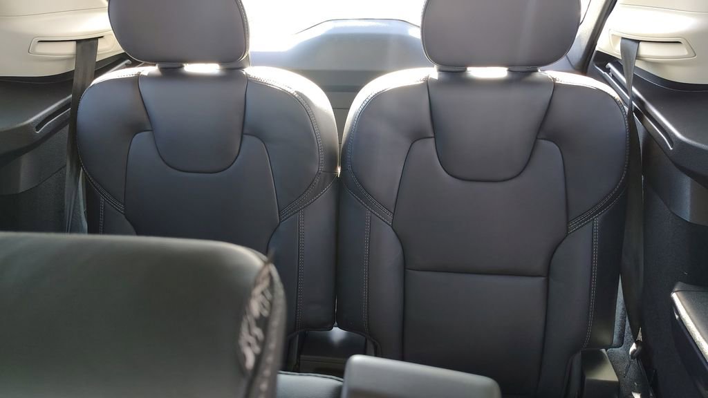 New 2026 Volvo XC90 B6 Ultra image 32