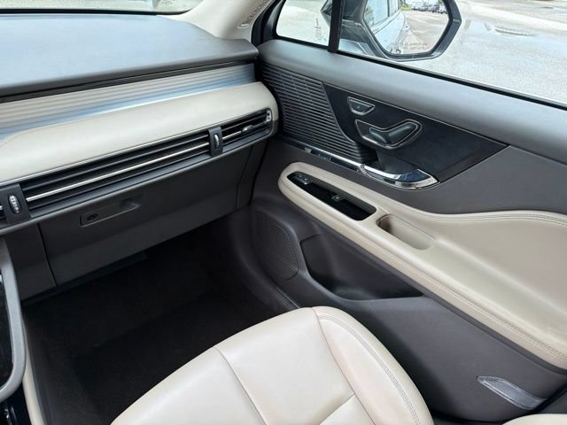 Used 2022 Lincoln Corsair FWD image 19