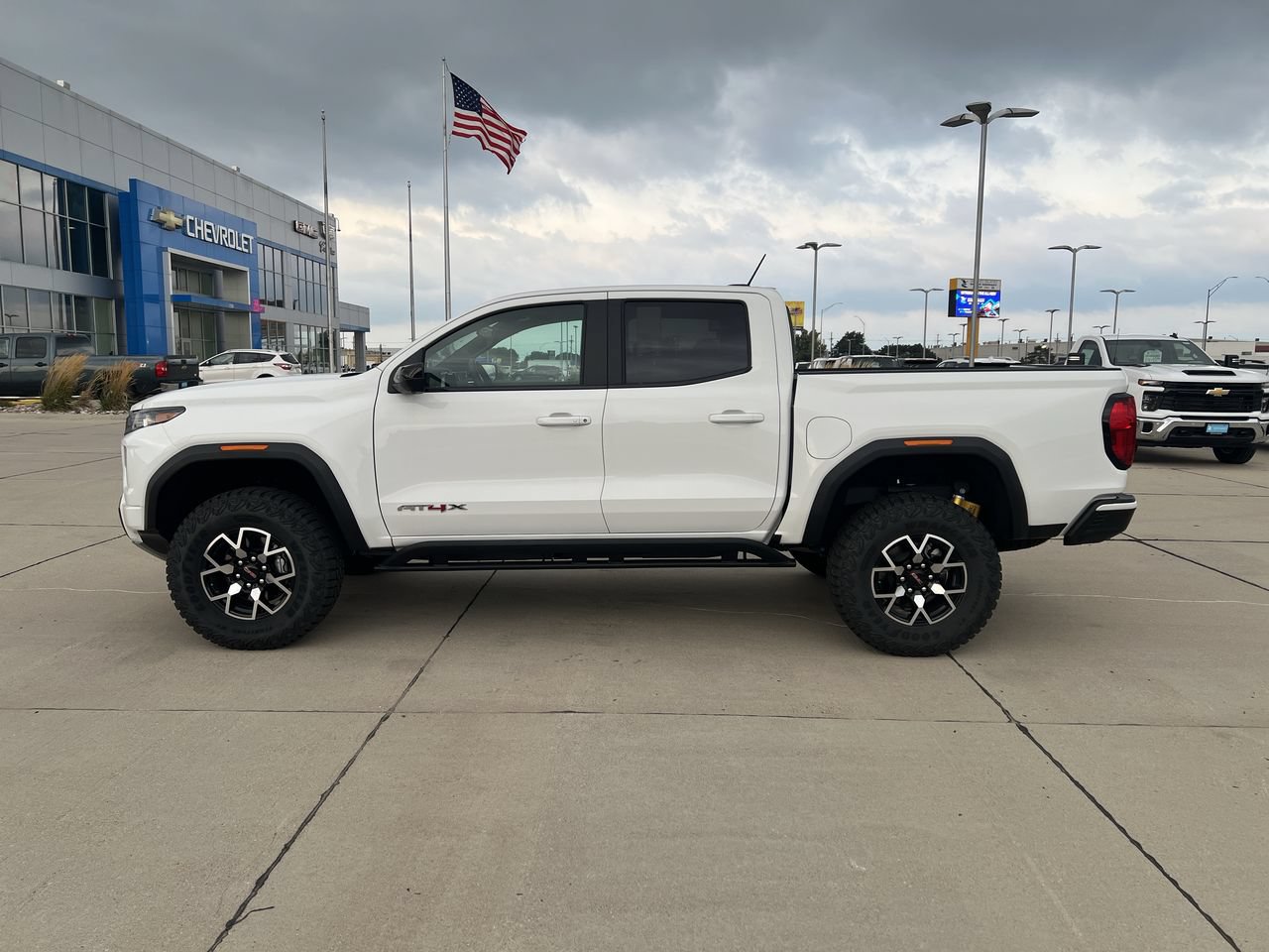 Used 2024 GMC Canyon AT4X AWD/4WD image 37