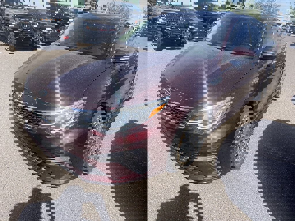 Used 2020 Kia Optima Premium image 2