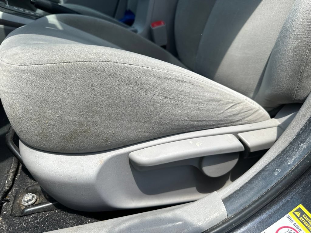 Used 2012 Toyota Corolla L FWD image 16